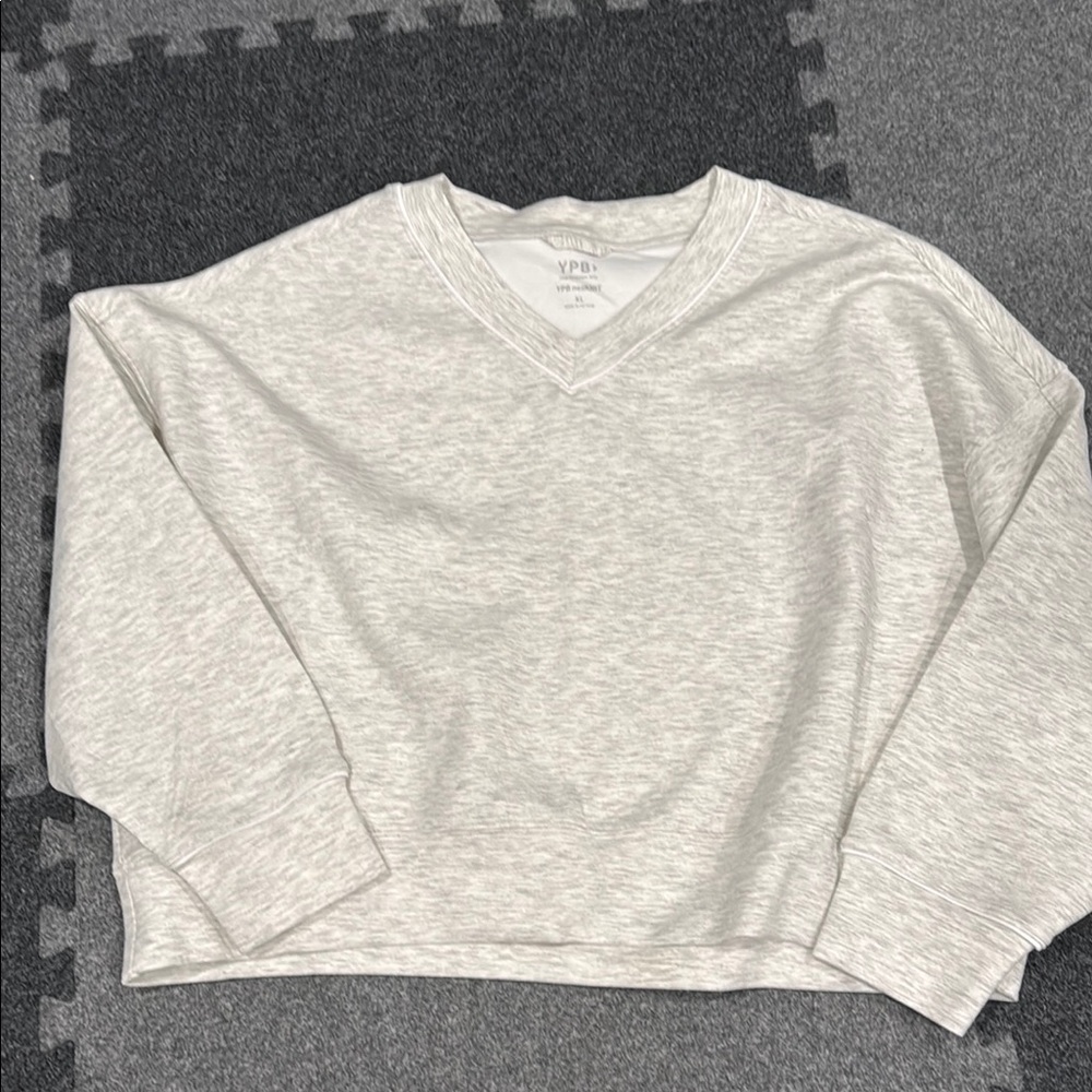 Abercrombie & Fitch Gray V-Neck Top